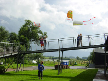 Kinderfeestje vliegers schilderen en knutselen, je verjaardag vieren met vliegeren in Wageningen of Tilburg